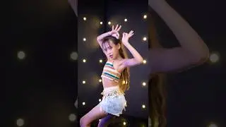 ||yimmy yimmy ||✨✨😊😊 #dance #bollywood #music #trending #viral #ytshorts #gunjansinha