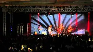 Legião Urbana - Índios (ao vivo em Santos) :: Turnê 30 anos :: 2015