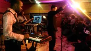 Kréyol La_ Cheri'm Gueri [LIVE in Lyon, France] - Haitianbeatz.com