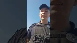 На ходу придумывает причину остановки