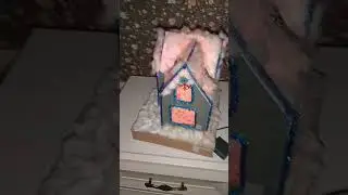 сделала новогодний домик с гирляндами!!!(надеюсь залетит!!!)