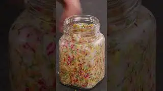 Homemade Funfetti Candle 🧁🫙🕯️🤩 #shorts #diy #candlemaking