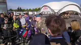 Выставка трофеев на Поклонной горе в Москве