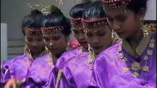 TARI KREASI SANGGAR MENTARI 1001   EMUN BERIRING