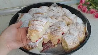 БУЛОЧКА,,КУРАСАН,,с малиновым джемом