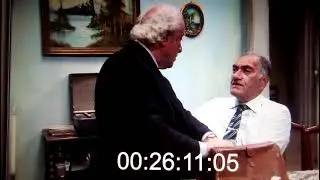 I MORTI  FANNO PAURA - Regia di Mario Salieri - scena con Ciro Grano.