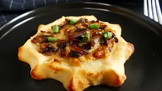 Potato flatbreads with mushrooms! So simple and so delicious!