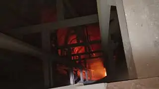 Первая попытка скинуть горящий сапог в 750 метровый ствол шахты