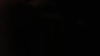 Mi prima cambiandose