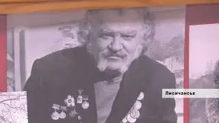 У Лисичанську відкрилася виставка робіт художника Сергія Адамовича