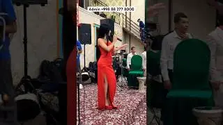 Zarina daxshat kiyimda raqsda