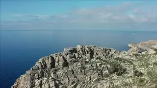 ZAGORA ANDROS  Παράδεισος και κόλαση δίπλα δίπλα
