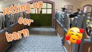 Setting Up Our SCHLEICH BARN!!