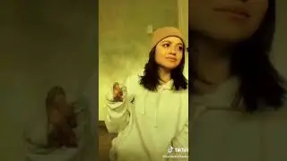 Karol TikTok videó