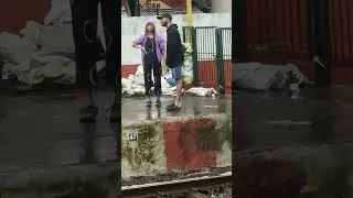 A couple Smoking Ciggerate 🚬 At KARJAT Railway Station.. Arrest Both #viral #shorts #indianrailways