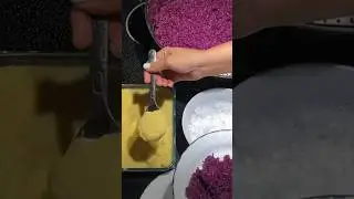 Xôi Lá Cẩm, ăn là mê ngay 😀.