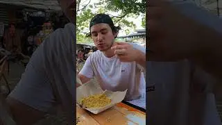 Luke Damant eats $1 street omelette in Indonesia 🇮🇩 