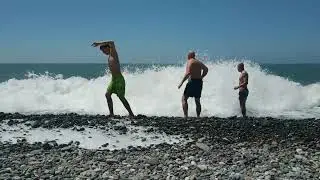 16.06.2023 Батуми. Жаришка 🌞 Морюшко 🌊 и много человеков 🚹
