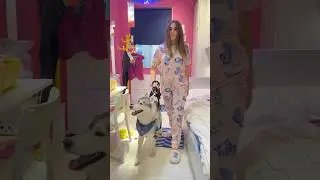 Entro in un CENTRO COMMERCIALE in PIGIAMA😳🛍️🙈 