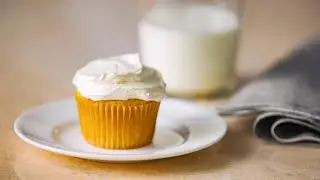 How to Make Swiss Buttercream — Easy Frosting Recipe