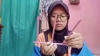 Gantungan hijab dari sedotan