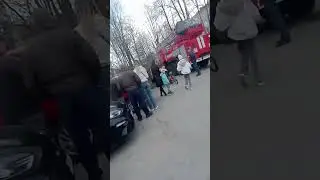 пожар:дом горит на скоропусковском 3 часть