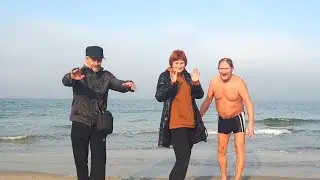 ВОДА 12°С😁🌡️🌊 ЗАКАЛИВАНИЕ ХОЛОДНОЙ ВОДОЙ❄️ ЗЕЛЕНОГРАДСК 26.10🍁 С ДНЁМ РОЖДЕНИЯ ВАДИМ ВЛАДИМИРОВИЧ🤗🥳
