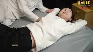 白衣助手菌菌视频 Asian Girl Junjun Tickle Video