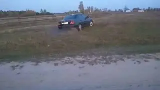 Валим боком на Mersedes