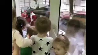 Встреча деда Мороза и Санта Клауса