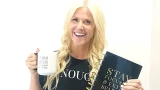 THE HAPPY PLANNER- TERESA COLLINS REVEAL OF THE BE HAPPY BOX- UNBOXING!!!!