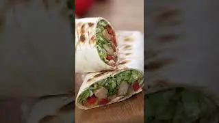 Сочная шаурма от Саши #Бельковича в новом выпуске «Готовим на даче»