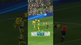 100 Kinder gegen 3 Profis 👉 Follow @433 und @bvb09 on IG