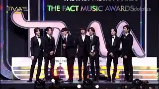 BTS at idol plus popularity award 😂