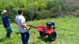 MOTOAZADA DUCATI