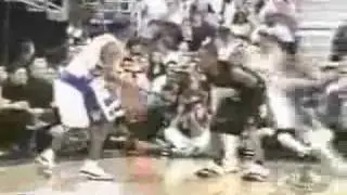 Vince Carter Hitting 9 threes (8 in a row) vs the Sixers!!!