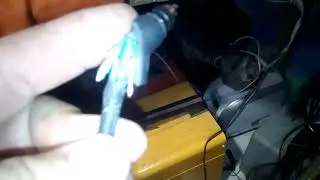 утюжок для волос не включается