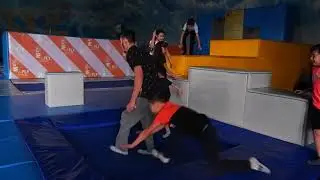 Батутный центр 