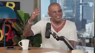 המופע של אייל גולן בבלומפילד הוא מופע השנה של המצעד הישראלי השנתי