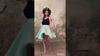 Мятная юбка с простым топом