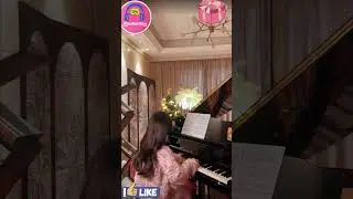 🎄🎹 Merry Christmas Piano Performance by a Girl 🌟#pianoperformance #merrychristmas #happychristmas