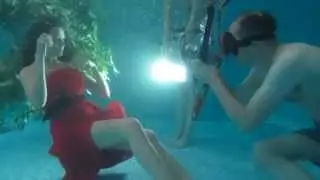 Underwater fashion shoot - Alan Harbord