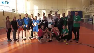 Окружной этап соревнований по волейболу в спортивном комплексе 