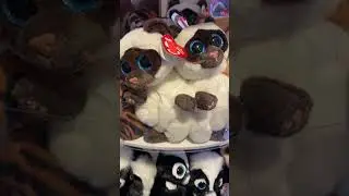 Going to hot topic with gear 
