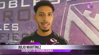 Asistente feliz, pero con los pies en el suelo