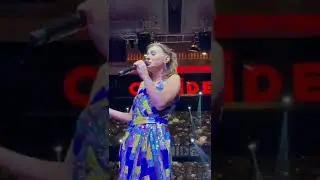Yıldız Tilbe - Bir Alo De Canlı