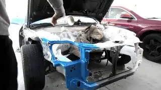 PAINTING EK CIVIC ENGINE BAY WITH SPRAY CANS