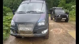 УАЗ и Соболь. Горы.