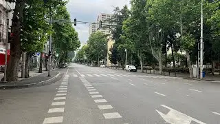 Тбилиси. Утро в Сабуртало. Проспект Александра Казбеги.