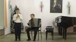 Играет ансамбль Задорин Антон и Годунов Дмитрий